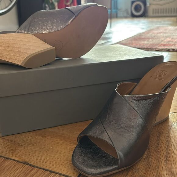✨NIB✨COCLICO Slip-on Sandal Heels Silver Leather Made in Spain Size EU 40/US 9 - Picture 8 of 15